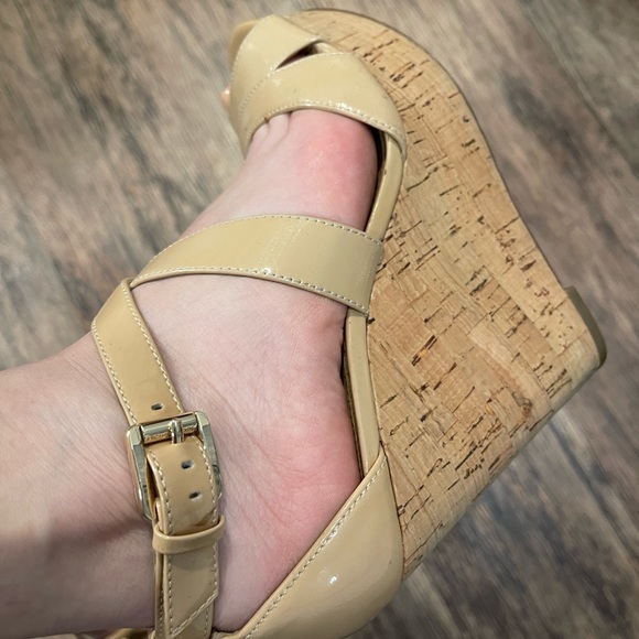 Michael kors platform shoes - Picture 2 of 4